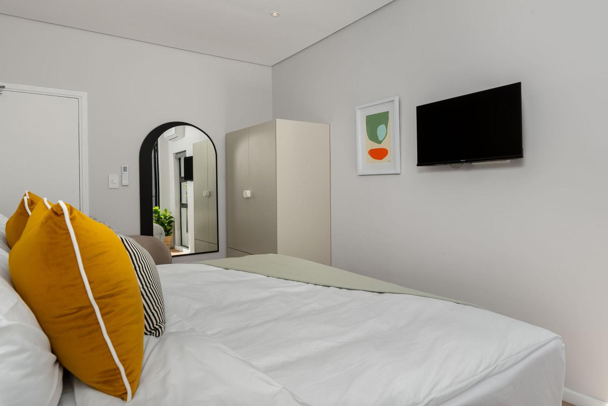 Neighbourgood 1St Crescent Hotel เคปทาวน์ ภายนอก รูปภาพ