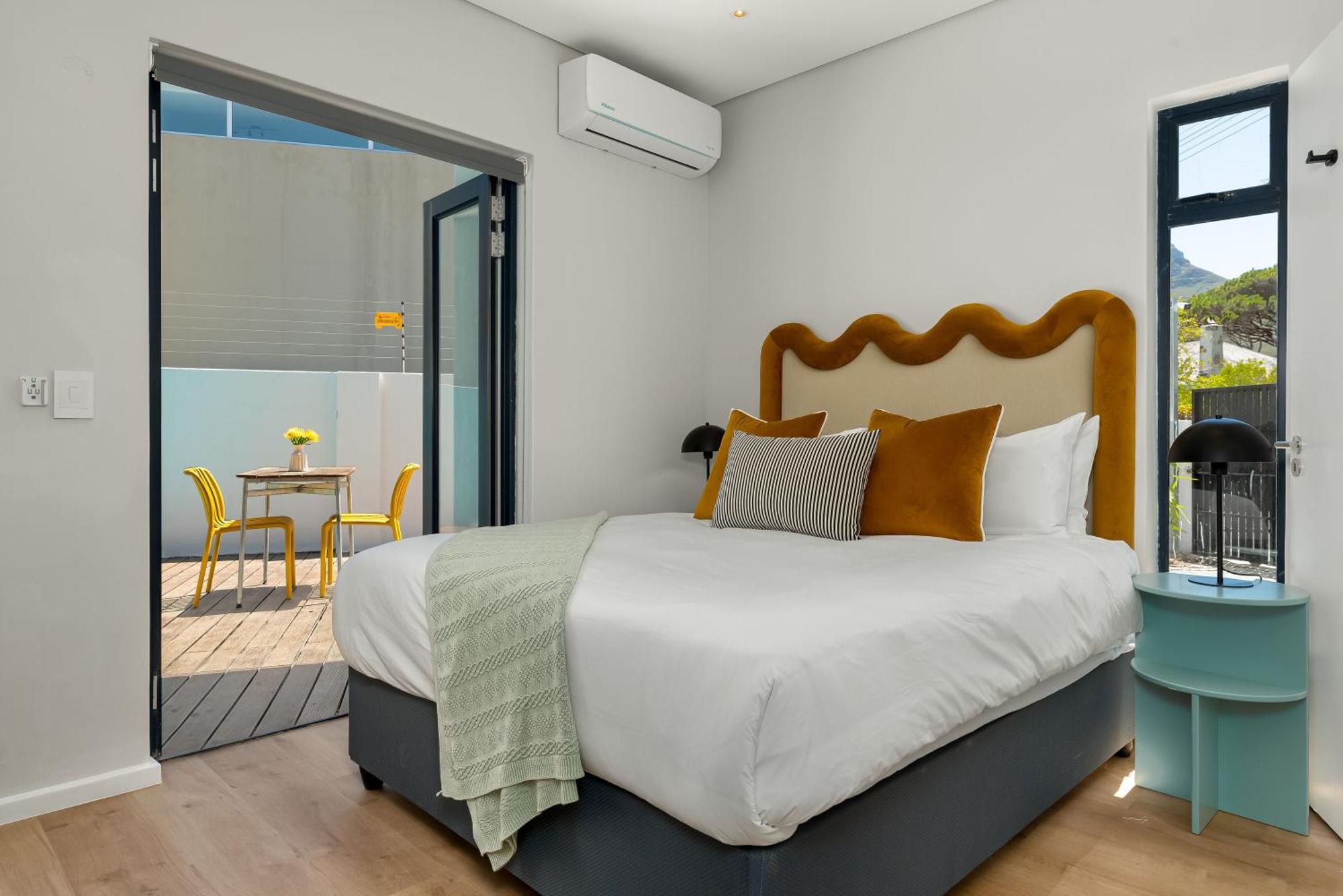 Neighbourgood 1St Crescent Hotel เคปทาวน์ ภายนอก รูปภาพ